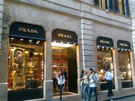 ᐅ Prada Roma Uomo a Roma (RM): Orari Apertura e Mappa